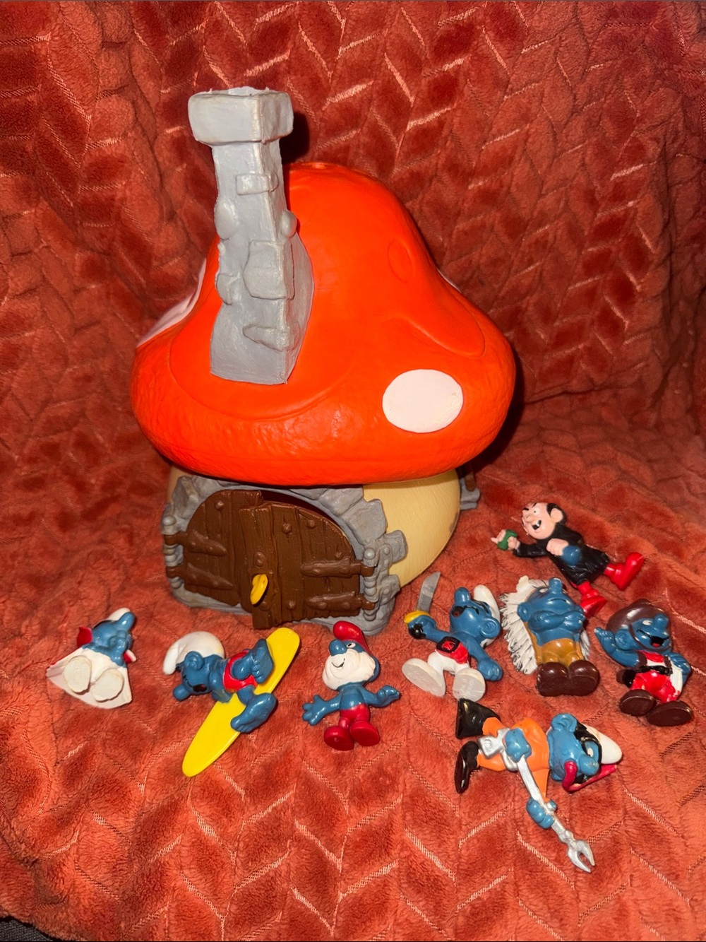 Vintage 1980s Smurfs Mushroom Playhouse Playset Lot w/ Gargamel & 7 Figures